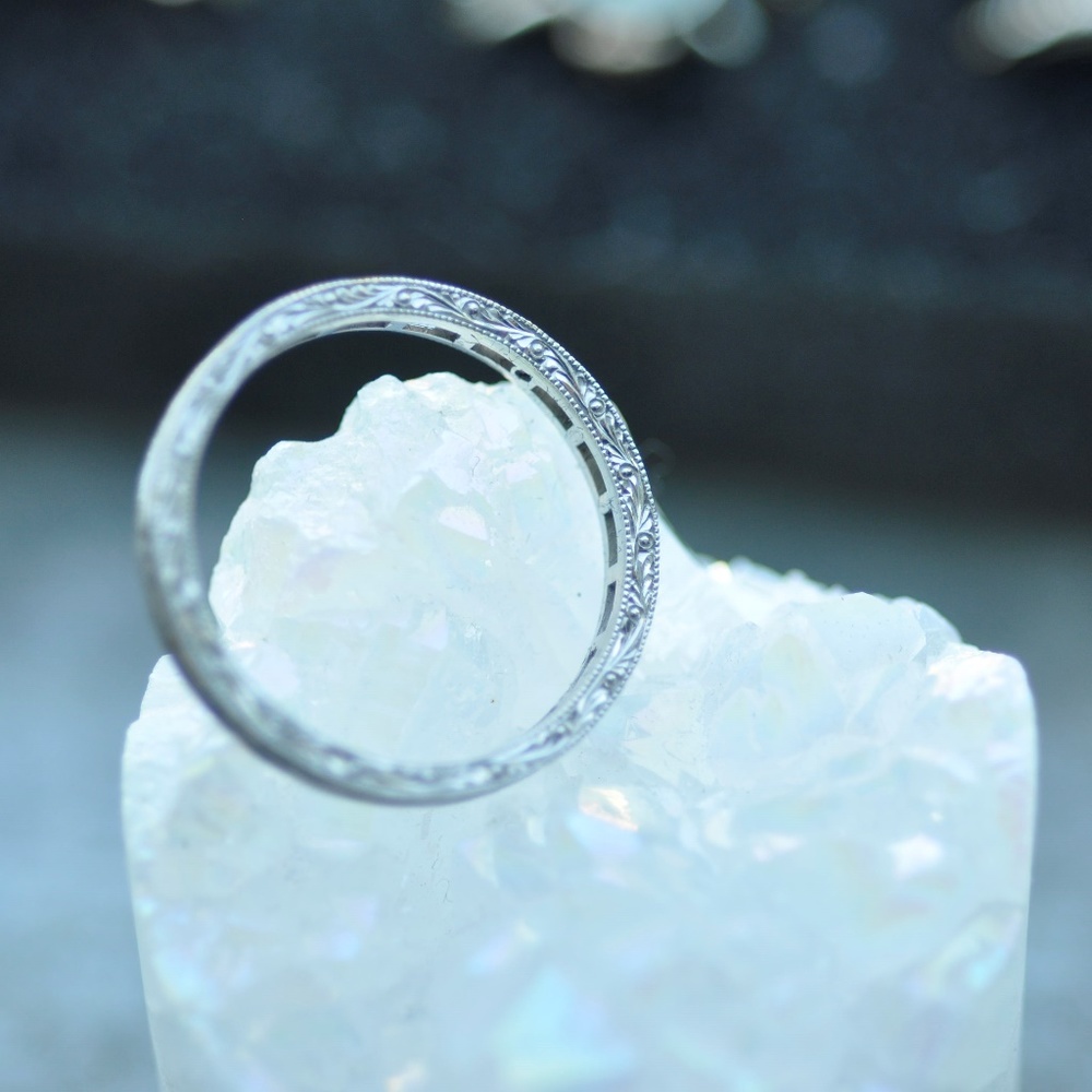 David Klass Engraved 1.04Ct Solid Platinum Baguett - Picture 2 of 12